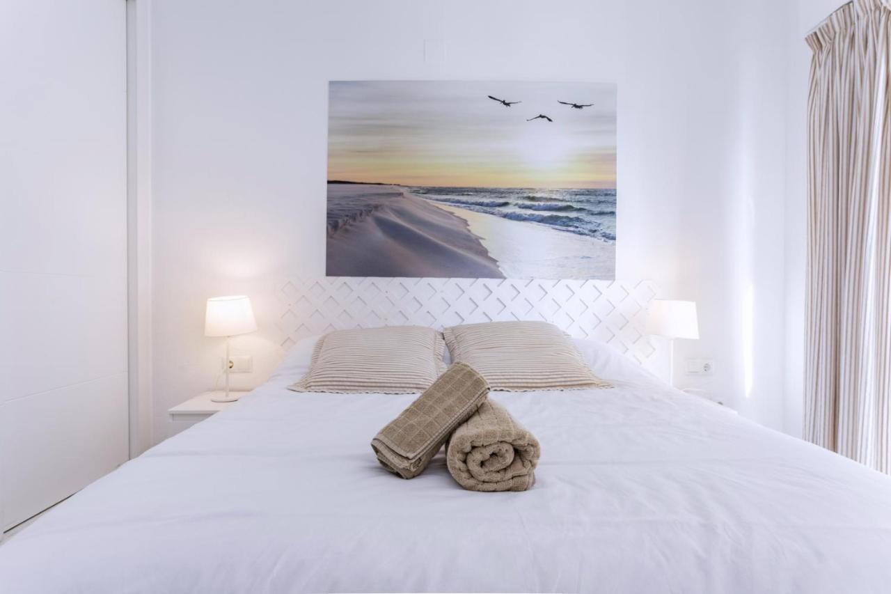 Rentcostadelsol Malagueta Arenal Малага Екстер'єр фото